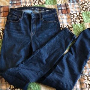 Old navy rockstar built in sculpt denim tall